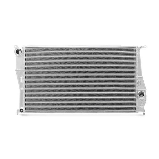 Mishimoto Performance Aluminium Radiator For BMW 335i & 135i Manual Transmission (2006-2013) - Image 3
